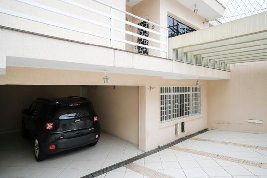 Garagem de casa à venda com 3 quartos, 250m² em Vila Caminho do Mar, São Bernardo do Campo