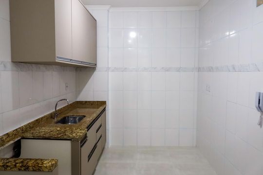 Cozinha de casa de condomínio à venda com 3 quartos, 92m² em Vila Osasco, Osasco