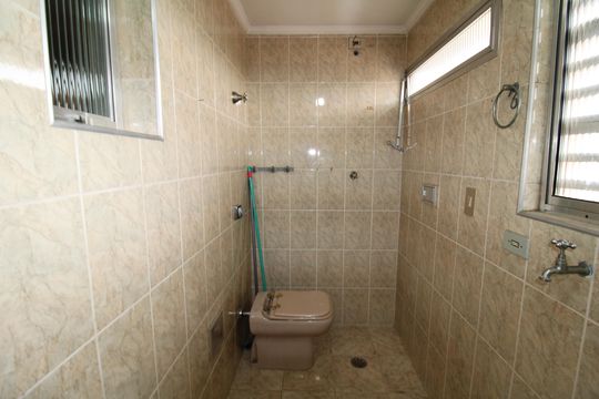 Banheiro de Serviço de apartamento à venda com 2 quartos, 80m² em Santana, São Paulo
