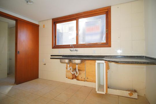 Cozinha de apartamento à venda com 2 quartos, 79m² em Jardim Itu, Porto Alegre