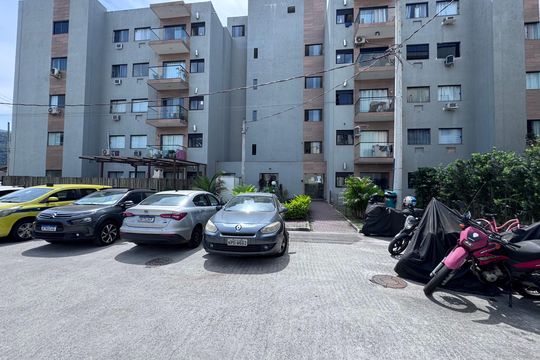 Fachada de apartamento à venda com 2 quartos, 54m² em Vargem Pequena, Rio de Janeiro