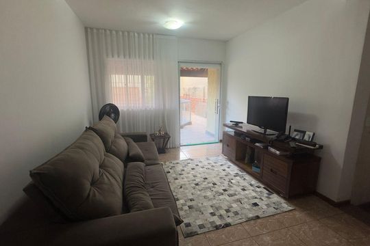 Sala de casa à venda com 4 quartos, 350m² em Novo Eldorado, Contagem
