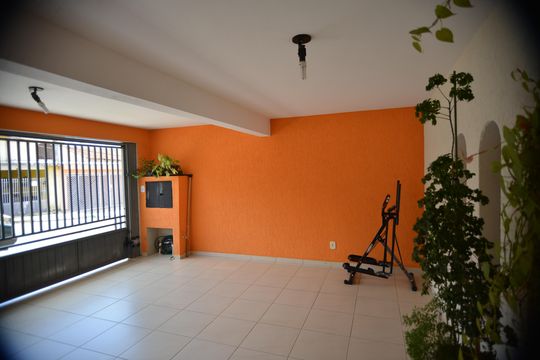 Garagem de casa à venda com 5 quartos, 217m² em Vila Camilópolis, Santo André