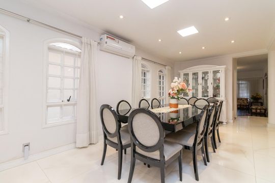 Sala de Jantar de casa para alugar com 3 quartos, 500m² em Vila Ré, São Paulo