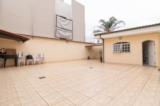 Quintal de casa para alugar com 3 quartos, 500m² em Vila Ré, São Paulo