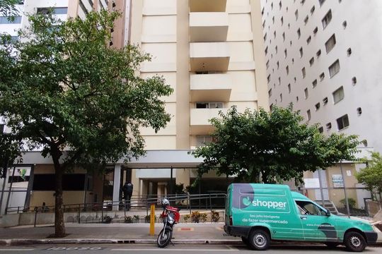 Fachada de apartamento à venda com 3 quartos, 111m² em Jardins, São Paulo