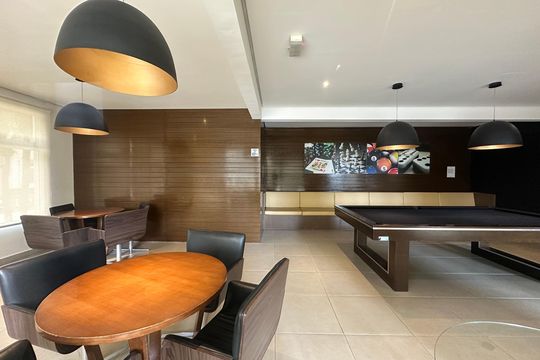 Área comum de apartamento para alugar com 3 quartos, 87m² em Jardim Tupanci, Barueri