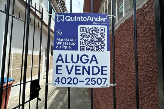 Placa de casa para alugar com 2 quartos, 75m² em Bento Ribeiro, Rio de Janeiro