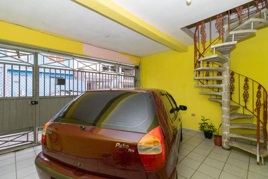 Garagem de casa à venda com 1 quarto, 100m² em Vila Nhocuné, São Paulo