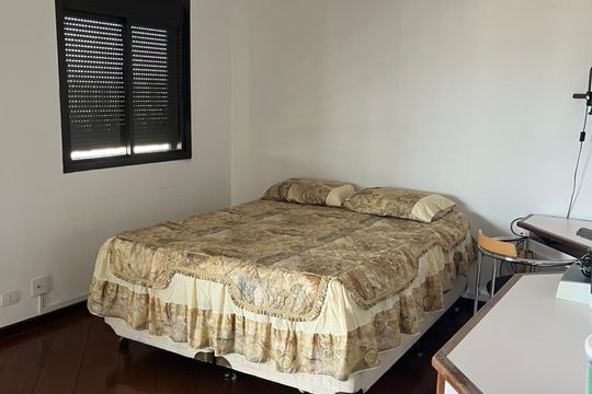 Quarto 1 de apartamento para alugar com 4 quartos, 560m² em Bosque da Saúde, São Paulo
