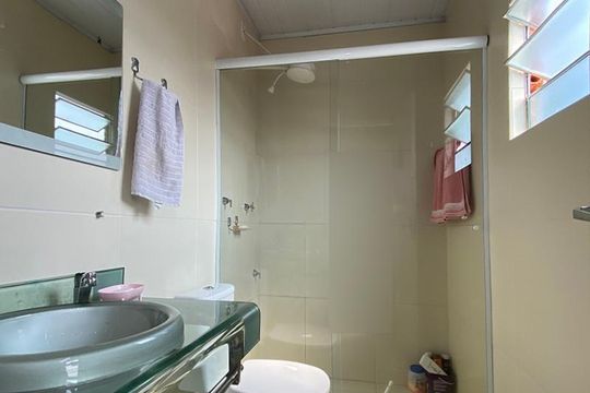 Banheiro Social de casa à venda com 3 quartos, 105m² em Santo Andre, São Leopoldo