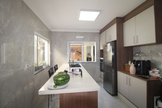 Cozinha de casa à venda com 3 quartos, 125m² em Campo Grande, São Paulo