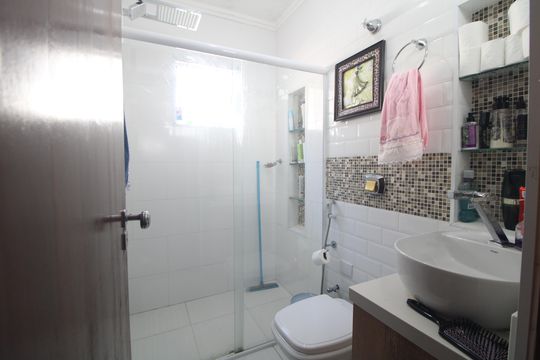 Banheiro da Suite 1 de casa à venda com 3 quartos, 125m² em Campo Grande, São Paulo