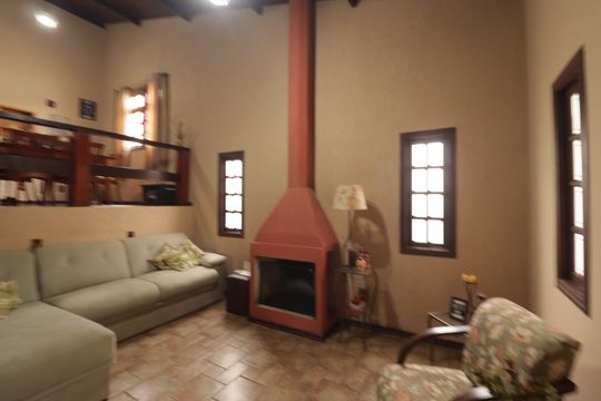 Sala de casa à venda com 3 quartos, 228m² em Cecap, Jundiaí
