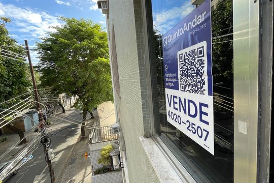 Plaquinha de apartamento à venda com 2 quartos, 69m² em Vila Isabel, Rio de Janeiro