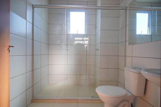 Banheiro de apartamento à venda com 2 quartos, 56m² em Canudos, Novo Hamburgo
