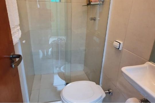 Banheiro Social de casa à venda com 4 quartos, 249m² em Jardim Andrea Demarchi, São Bernardo do Campo