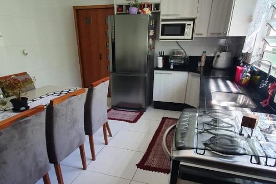 Cozinha de casa à venda com 4 quartos, 249m² em Jardim Andrea Demarchi, São Bernardo do Campo
