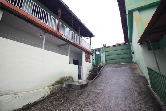 Quintal de casa à venda com 2 quartos, 700m² em Eldorado, Contagem