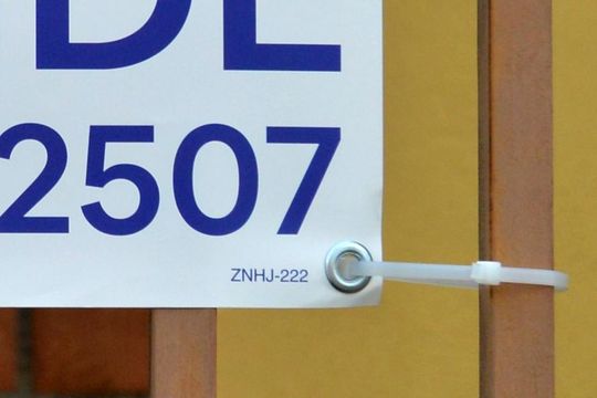 Placa de apartamento à venda com 2 quartos, 70m² em Vila Valparaíso, Santo André