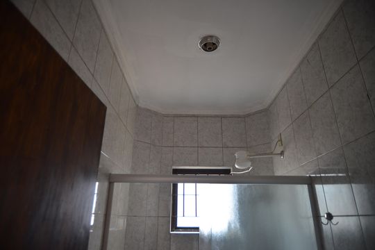 Banheiro Social de apartamento à venda com 2 quartos, 70m² em Vila Valparaíso, Santo André
