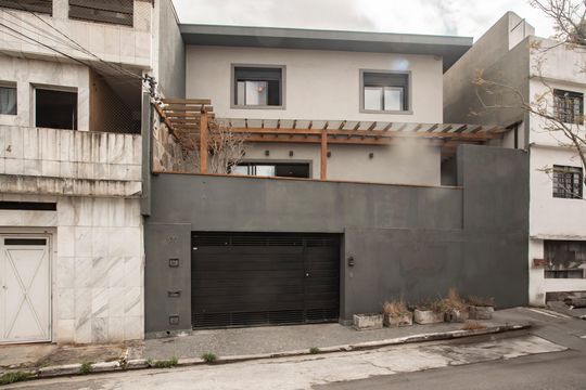 Fachada de casa à venda com 3 quartos, 381m² em Planalto Paulista, São Paulo