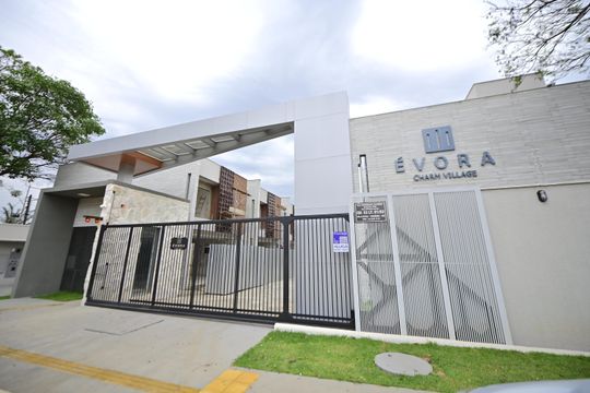 Fachada de casa de condomínio para alugar com 3 quartos, 153m² em Vila Rosa, Goiânia