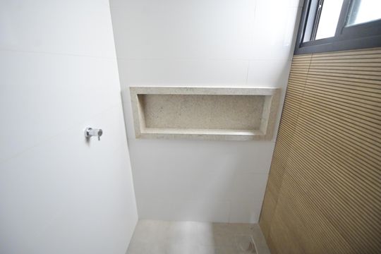 Banheiro da Suíte 3 de casa de condomínio para alugar com 3 quartos, 153m² em Vila Rosa, Goiânia