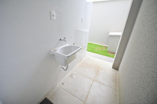 Área de Serviço de casa de condomínio para alugar com 3 quartos, 153m² em Vila Rosa, Goiânia