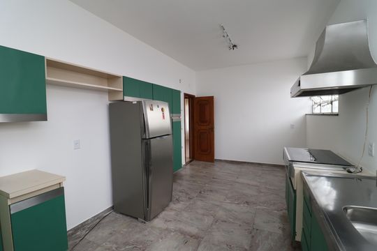 Cozinha de casa à venda com 5 quartos, 300m² em Portuguesa, Rio de Janeiro