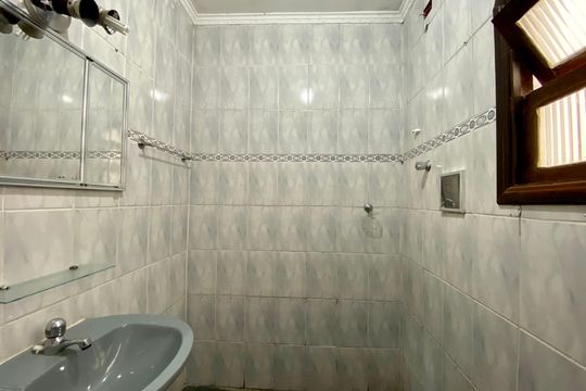 Banheiro Social de casa para alugar com 3 quartos, 200m² em Canto do Forte, Praia Grande
