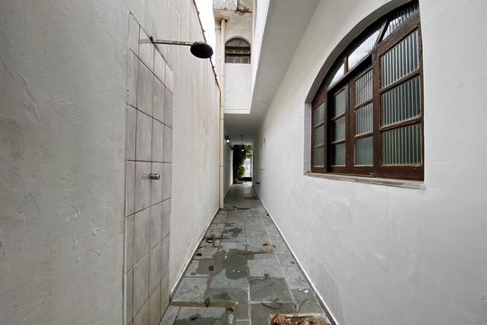 Corredor de casa para alugar com 3 quartos, 200m² em Canto do Forte, Praia Grande