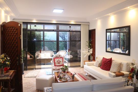 Casa para alugar com 3 quartos, 279m² em Oswaldo Cruz, São Caetano do Sul