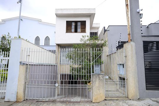 Fachada de casa à venda com 3 quartos, 320m² em Jardim da Gloria, São Paulo
