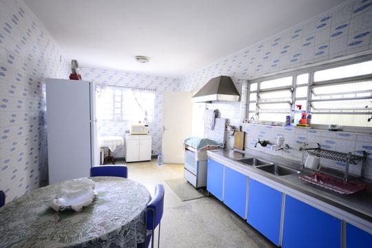 Cozinha de casa à venda com 3 quartos, 320m² em Jardim da Gloria, São Paulo