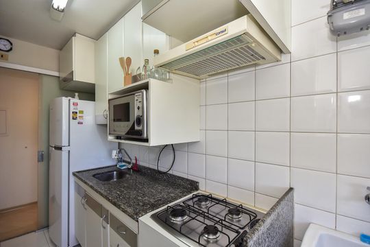 Cozinha de apartamento para alugar com 2 quartos, 55m² em Chacara Nossa Senhora do Bom Conselho, São Paulo