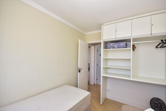 Quarto 2 de apartamento para alugar com 2 quartos, 55m² em Chacara Nossa Senhora do Bom Conselho, São Paulo