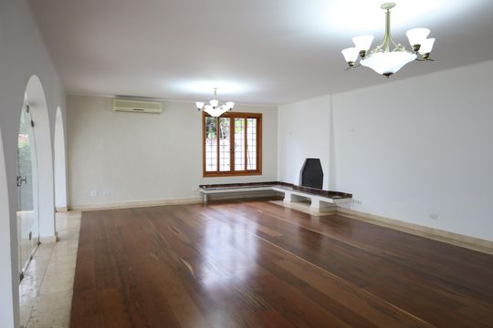 Sala de casa à venda com 5 quartos, 590m² em Jardim Marajoara, São Paulo