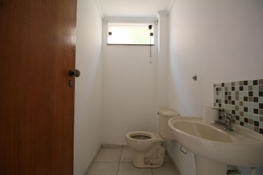 Lavabo de casa à venda com 3 quartos, 95m² em Vila Sonia, São Paulo