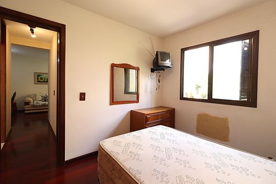 Quarto 1 de apartamento à venda com 2 quartos, 62m² em Jardim Carvalho, Porto Alegre