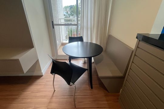 Sala de apartamento à venda com 2 quartos, 57m² em Fazenda Santa Cândida, Campinas