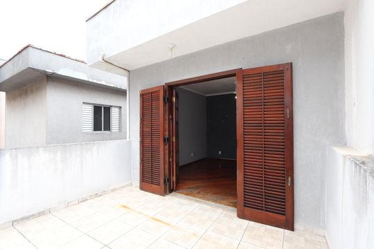 Varanda do Quarto 2 de casa à venda com 3 quartos, 195m² em Parque Santa Madalena, São Paulo