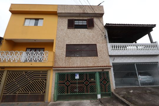 Fachada de casa à venda com 3 quartos, 195m² em Parque Santa Madalena, São Paulo