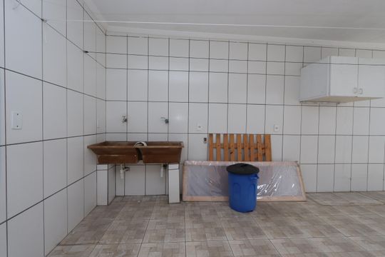 Área de Serviço de casa à venda com 3 quartos, 195m² em Parque Santa Madalena, São Paulo