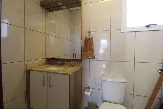 Banheiro 2 de apartamento à venda com 3 quartos, 145m² em Jardim Itu, Porto Alegre