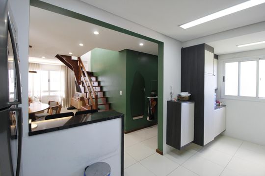 Cozinha de apartamento à venda com 3 quartos, 145m² em Jardim Itu, Porto Alegre