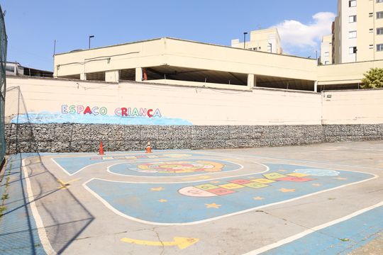 Área comum - Espaço Criança de casa de condomínio para alugar com 3 quartos, 185m² em Fazenda Aricanduva, São Paulo