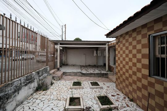 Garagem de casa à venda com 2 quartos, 100m² em Vila Paranagua, São Paulo