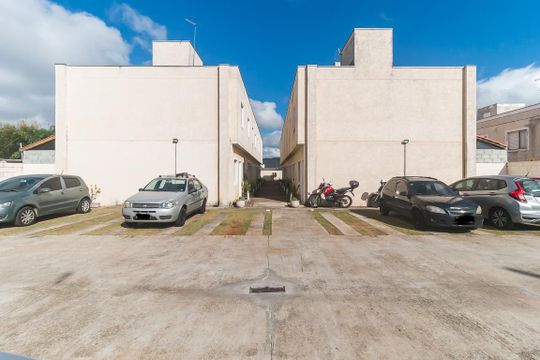 Garagem de casa de condomínio para alugar com 2 quartos, 75m² em Vila Sao Paulo, Mogi das Cruzes