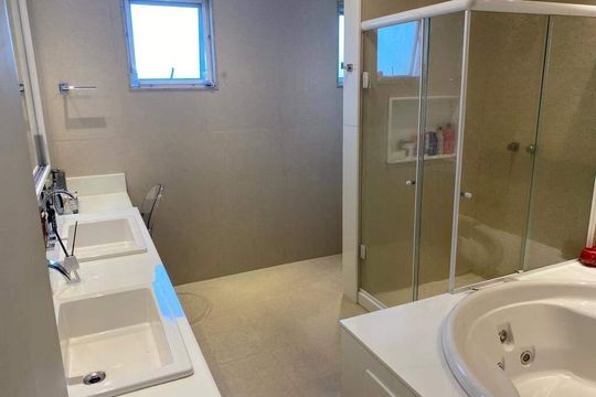 Casa à venda com 5 quartos, 243m² em Recreio dos Bandeirantes, Rio de Janeiro